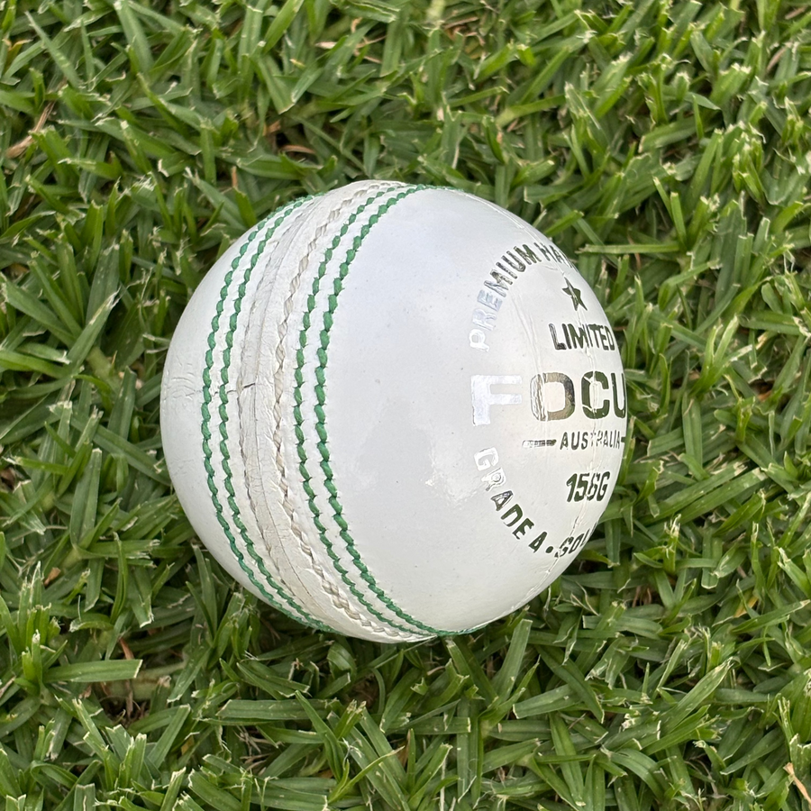 Focus LIMITED  Series 142g Balls - 4pc White - Australian Seam Focus LIMITED  Series 142g Balls - 4pc White - Australian Seam