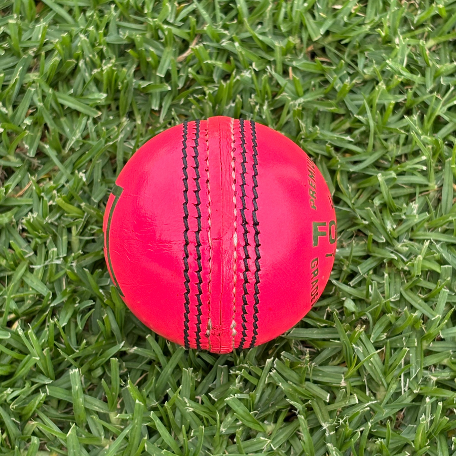 Focus LIMITED  Series 156g Ball - 4pc Pink - Australian Seam Focus LIMITED  Series 156g Ball - 4pc Pink - Australian Seam