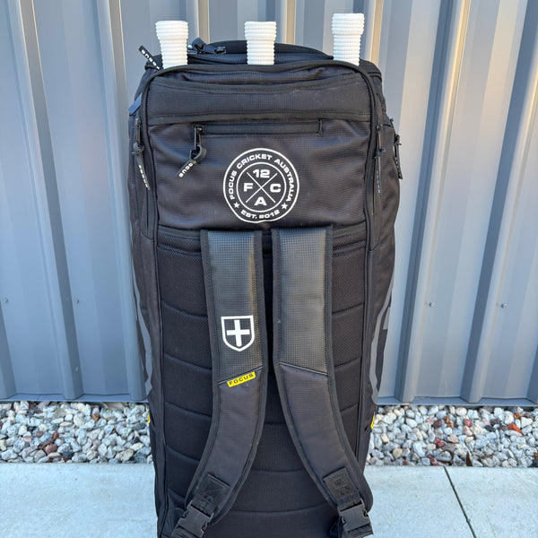 Focus LIMITED EDITION Duffle Bag - 3 Bats