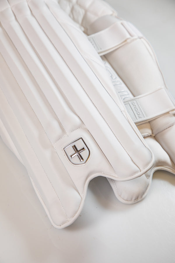 Focus Wicket Keeping Gear - Adult