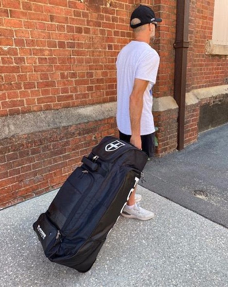 Focus PLAYERS EDITION Wheelie Duffle Bag