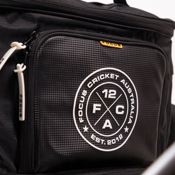 Focus "Limited Edition" - Large Tri Wheelie Bag - Black