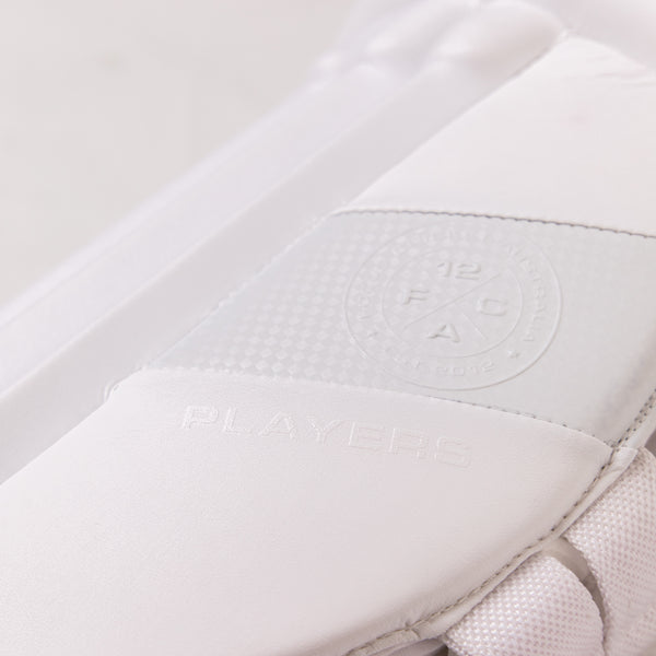 Focus Players Edition Pads -  White