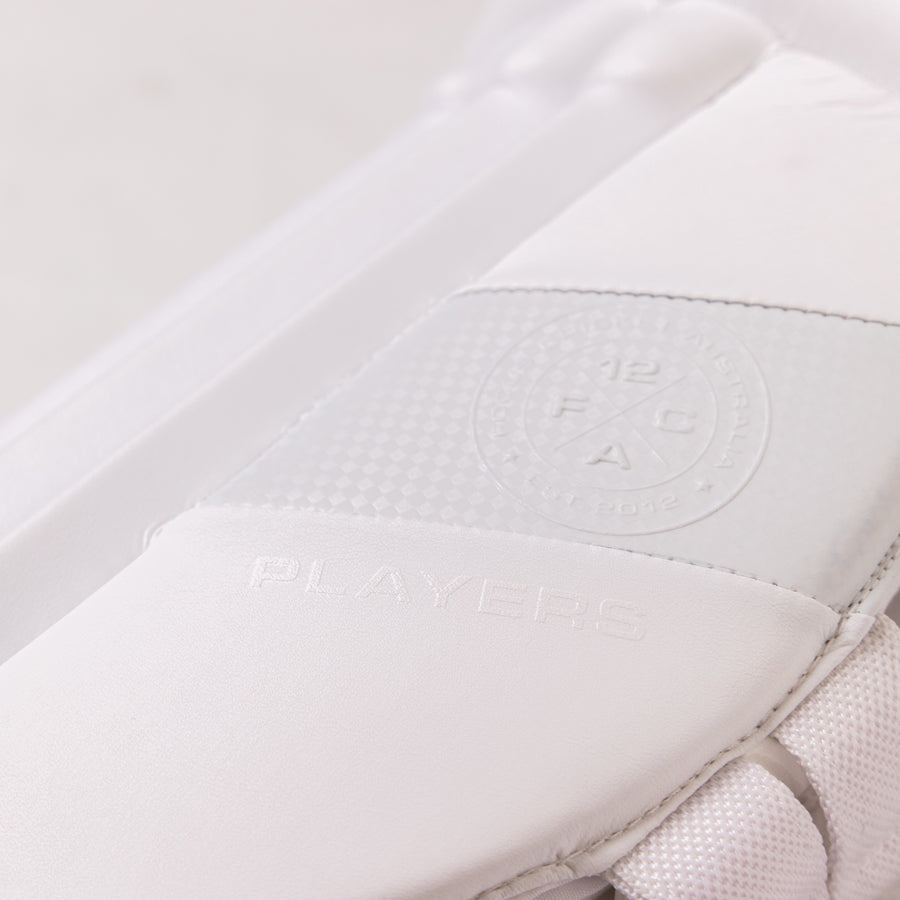 Focus Players Edition Pads -  White