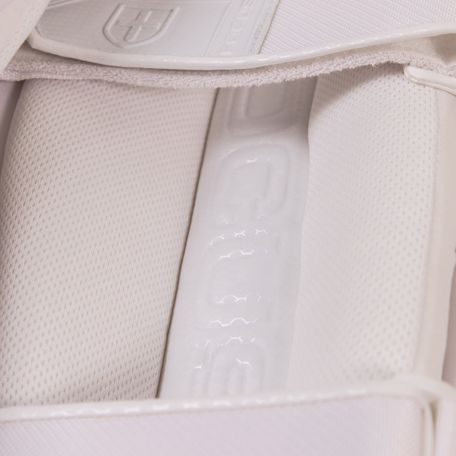 Focus Players Edition Pads -  White