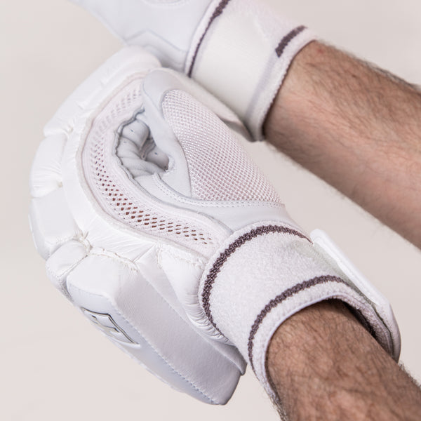 Focus SELECT Edition Gloves (Adult)