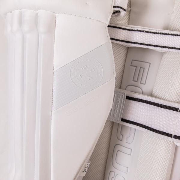 Focus SELECT Edition Pads (Youth / Small Adult)