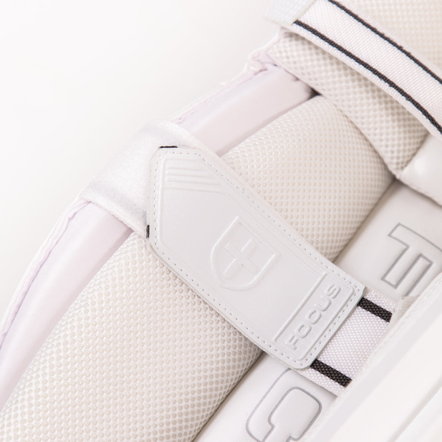 Focus SELECT Edition Pads (Youth / Small Adult)